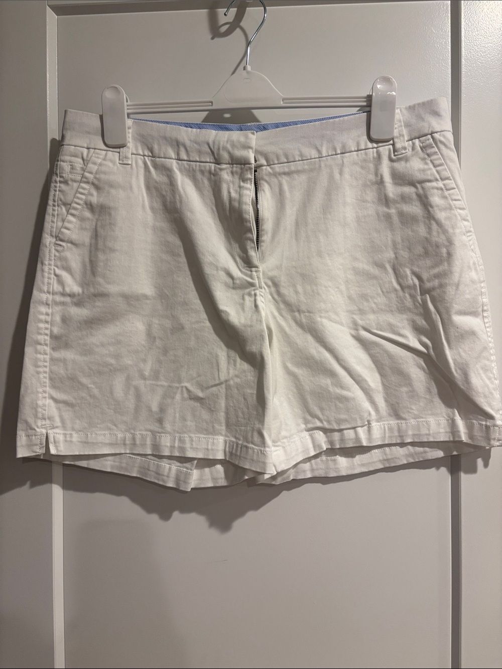 Crown & Ivy Women’s White Shorts 14